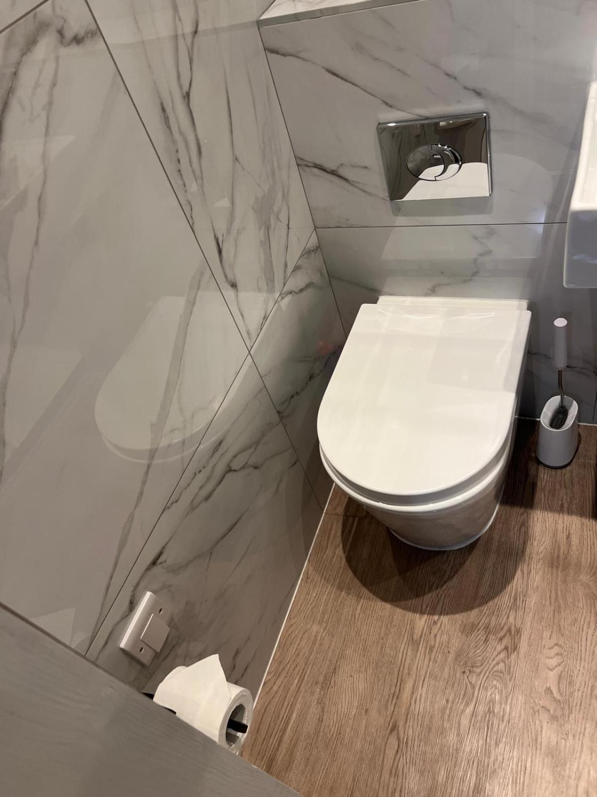 Beautiful 2 Bed With En Suite, Near Tube And Stamford Bridge * Londra