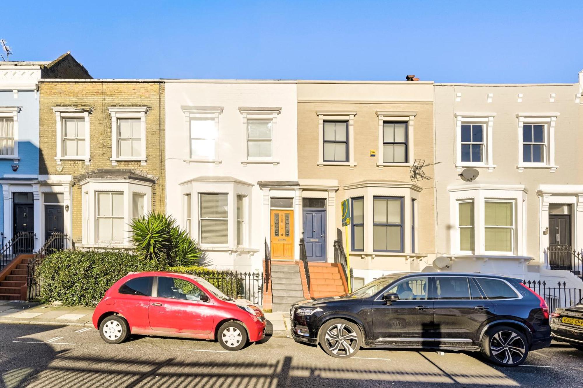 Beautiful 2 Bed With En Suite, Near Tube And Stamford Bridge * Londra