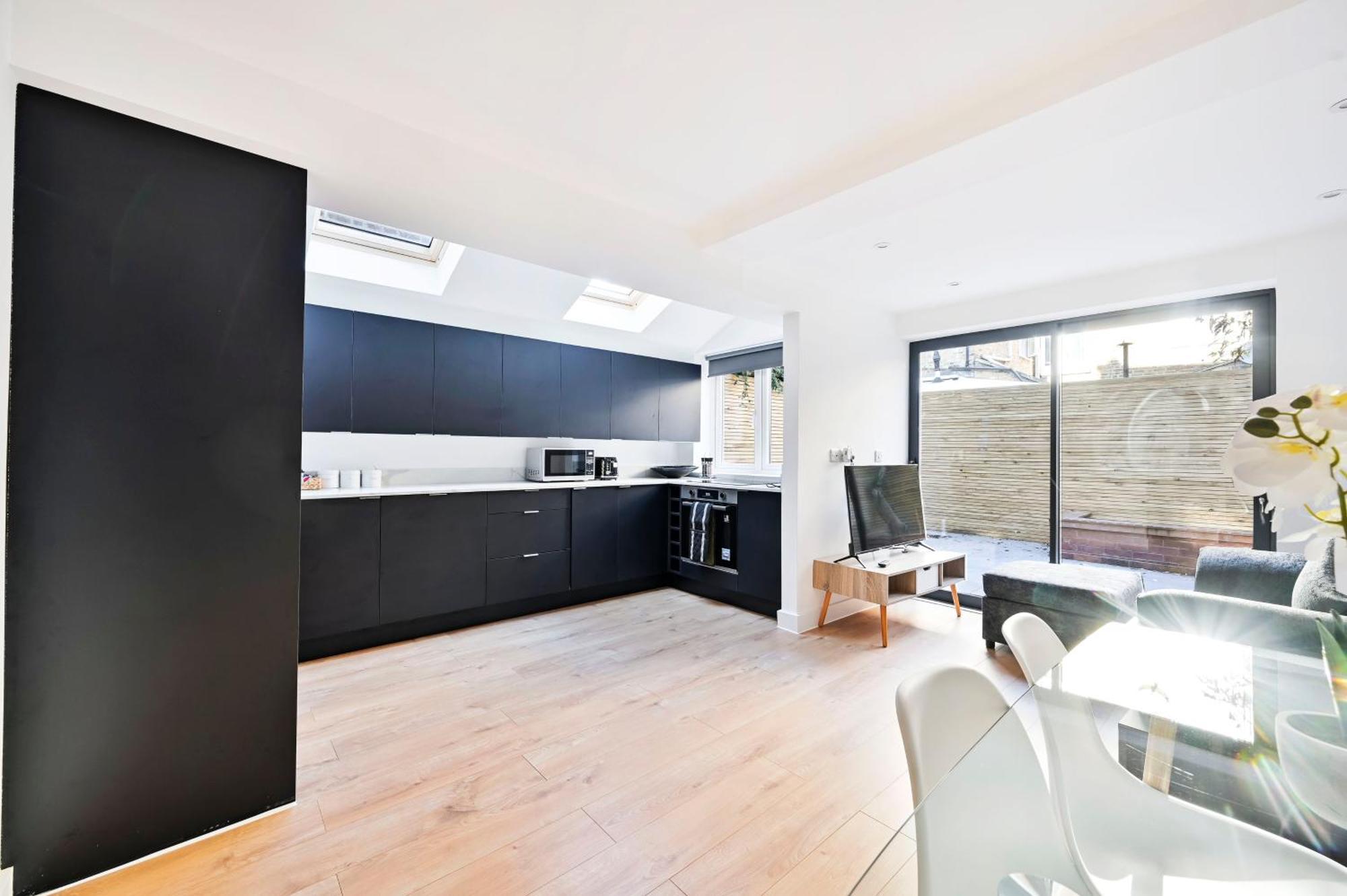 Appartamento Beautiful 2 Bed With En Suite, Near Tube And Stamford Bridge *