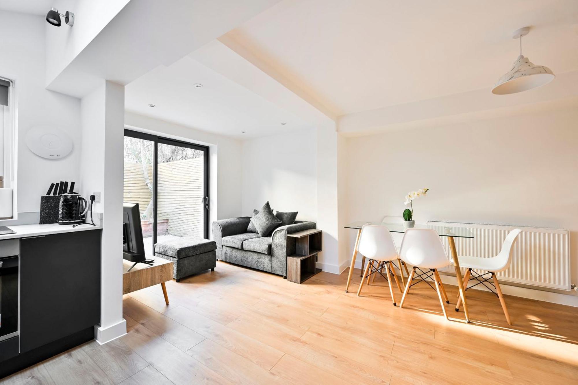Appartamento Beautiful 2 Bed With En Suite, Near Tube And Stamford Bridge Londra